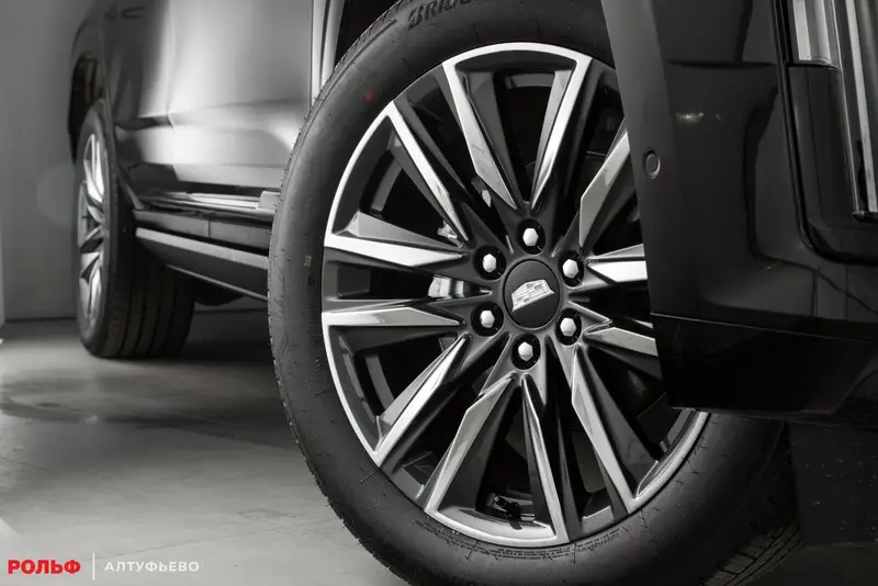 Cadillac Escalade — миниатюра 38