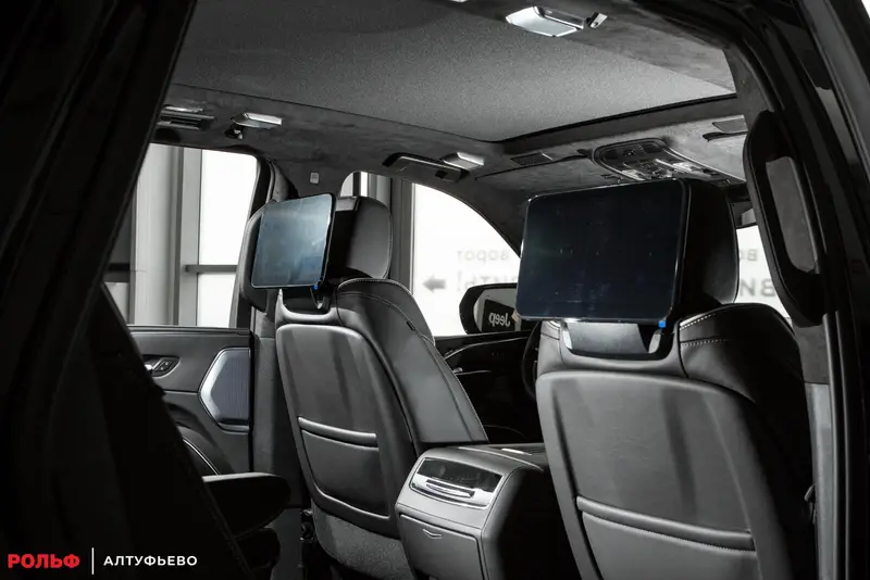 Cadillac Escalade — миниатюра 36
