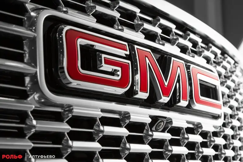 GMC Yukon — миниатюра 13