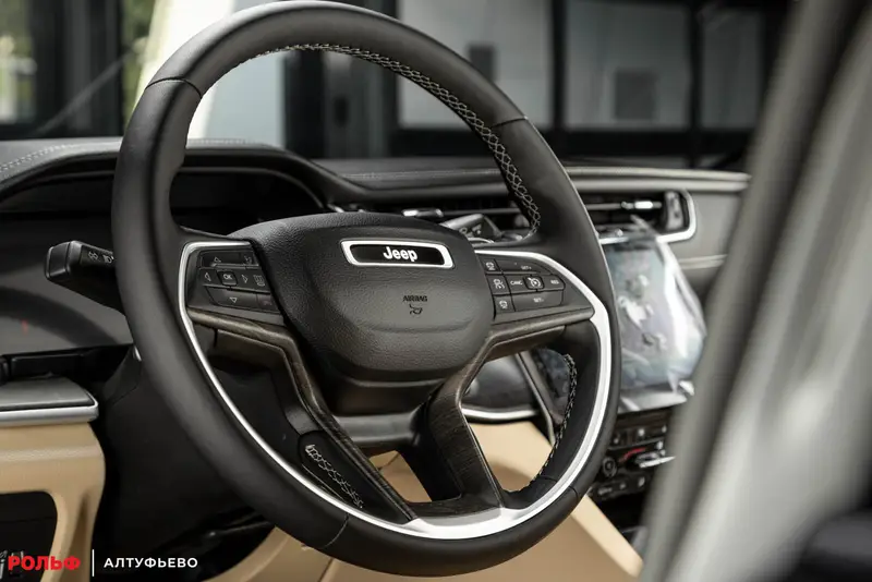 Jeep Grand Cherokee — миниатюра 4