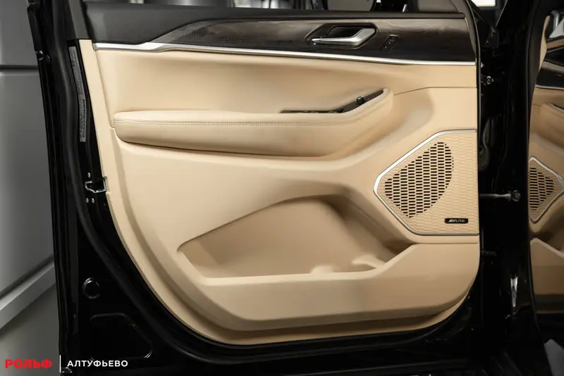 Jeep Grand Cherokee — миниатюра 11