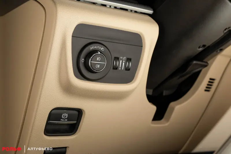Jeep Grand Cherokee — миниатюра 13