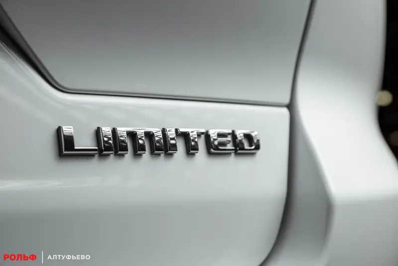 Jeep Grand Cherokee — миниатюра 32