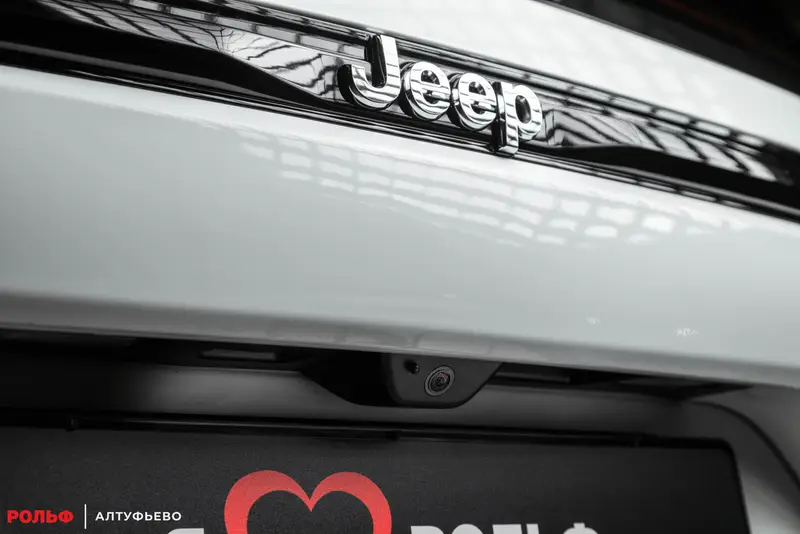 Jeep Grand Cherokee — миниатюра 39