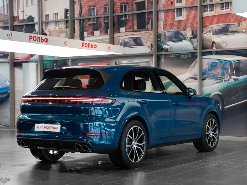 Porsche Cayenne — миниатюра 10