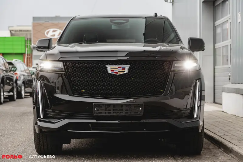 Cadillac Escalade — миниатюра 5