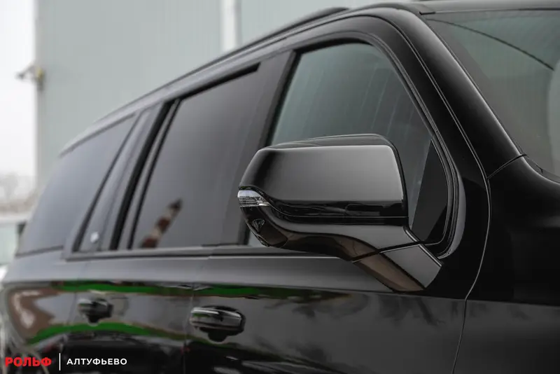 Cadillac Escalade — миниатюра 13