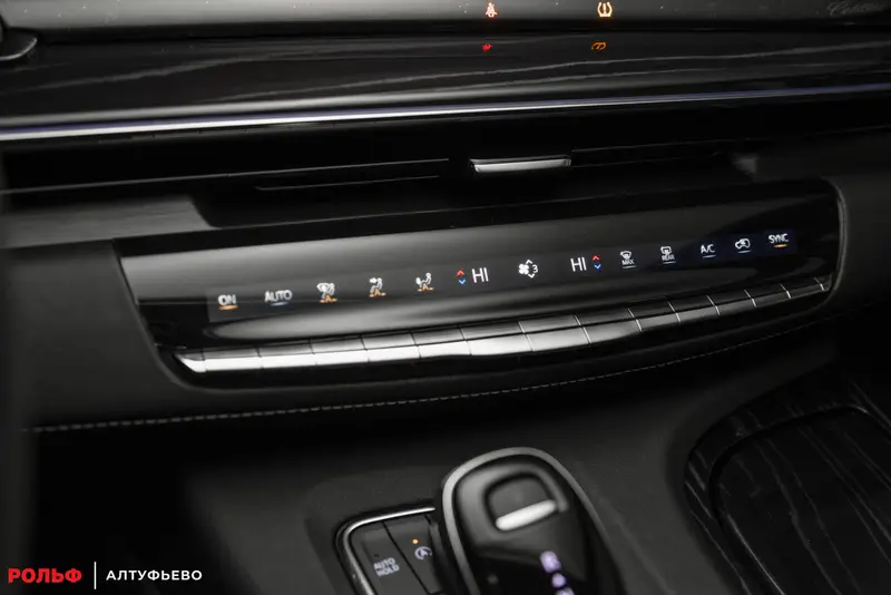 Cadillac Escalade — миниатюра 19