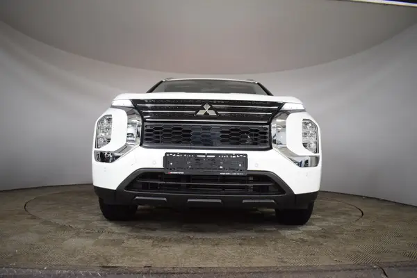 Mitsubishi Outlander — миниатюра 11