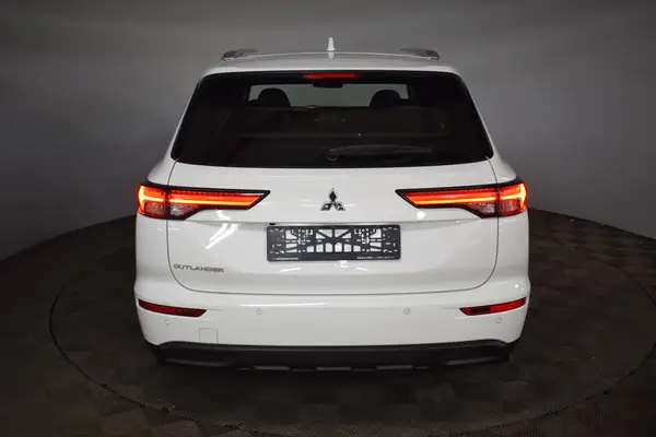 Mitsubishi Outlander — миниатюра 16