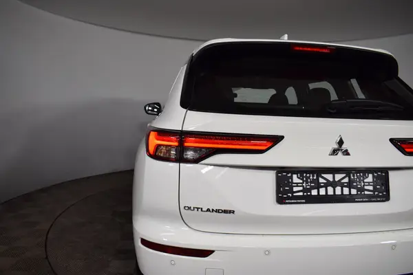 Mitsubishi Outlander — миниатюра 17