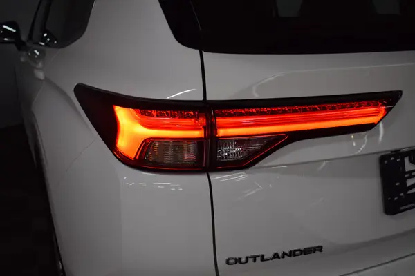 Mitsubishi Outlander — миниатюра 20