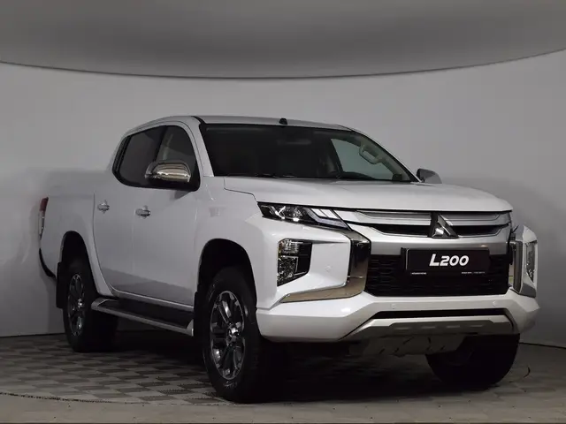 Mitsubishi L200 — миниатюра 10