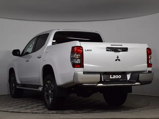 Mitsubishi L200 — миниатюра 13