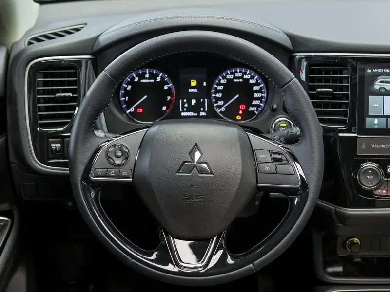 Mitsubishi Outlander — миниатюра 37