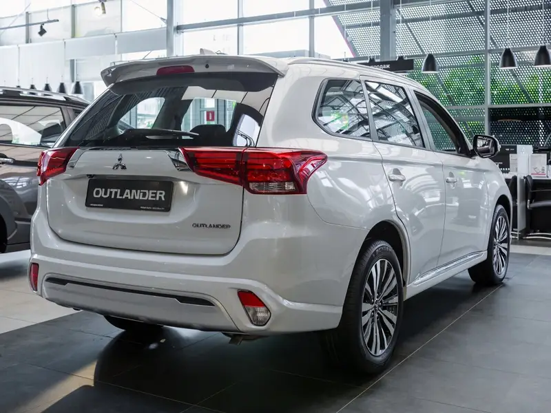 Mitsubishi Outlander — миниатюра 25