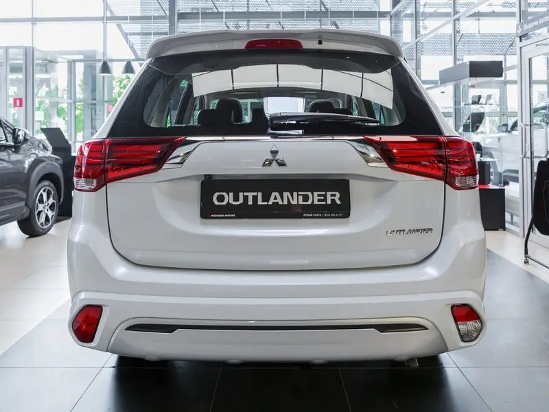 Mitsubishi Outlander — миниатюра 26