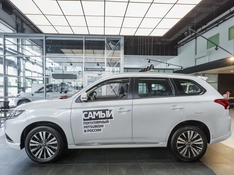 Mitsubishi Outlander — миниатюра 29