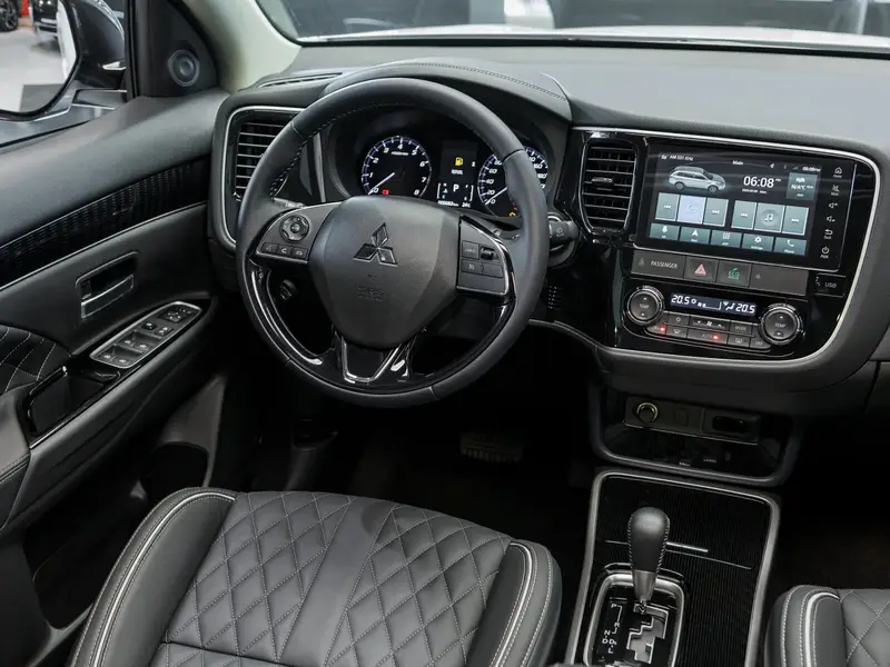 Mitsubishi Outlander — миниатюра 39