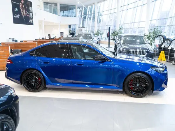 BMW M5 — миниатюра 25