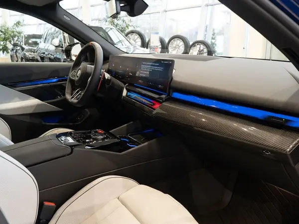 BMW M5 — миниатюра 32