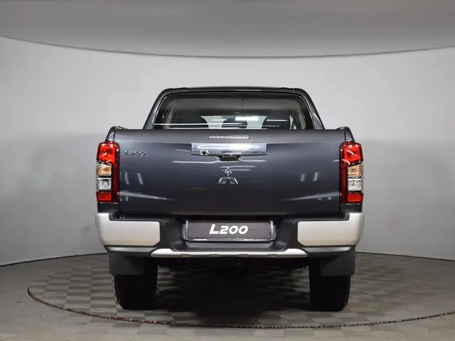 Mitsubishi L200 — миниатюра 5