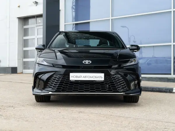 Toyota Camry — миниатюра 4
