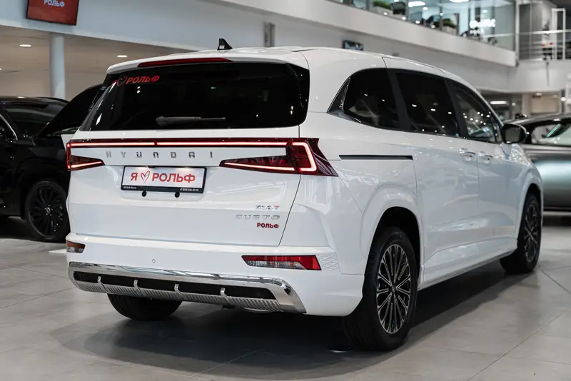 Hyundai Custo — миниатюра 6