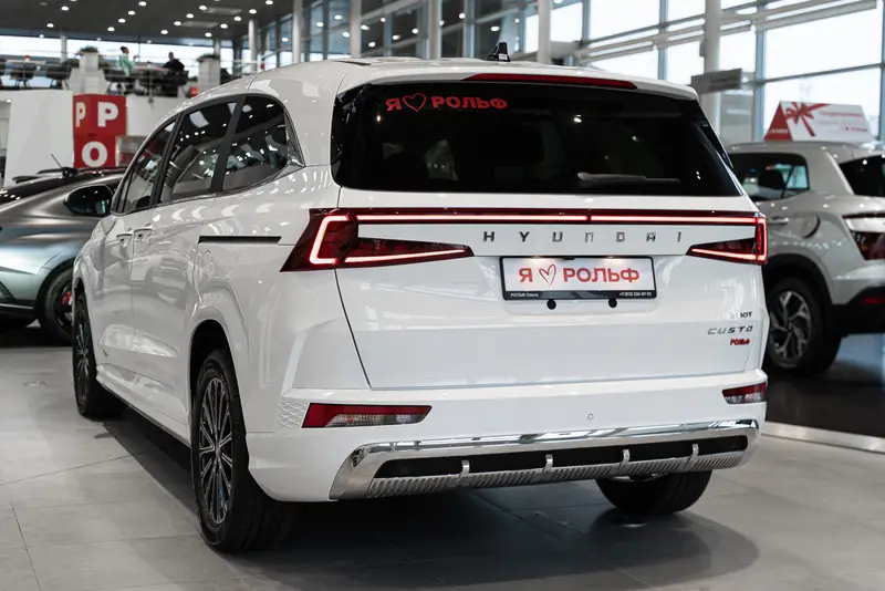 Hyundai Custo — миниатюра 8