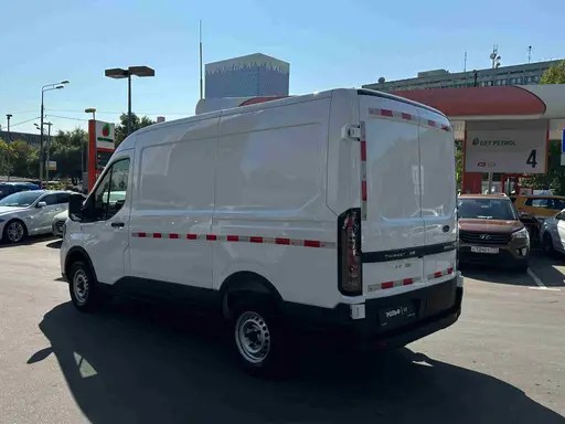 Ford Transit — миниатюра 4