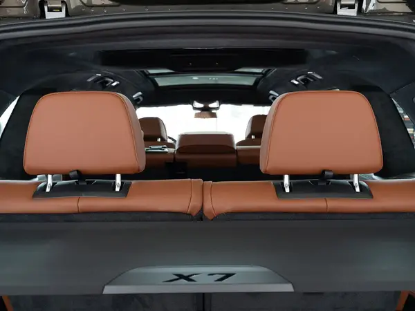 BMW X7 — миниатюра 26