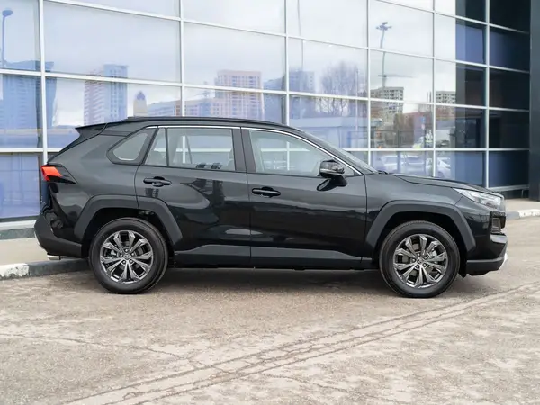Toyota RAV4 — миниатюра 10