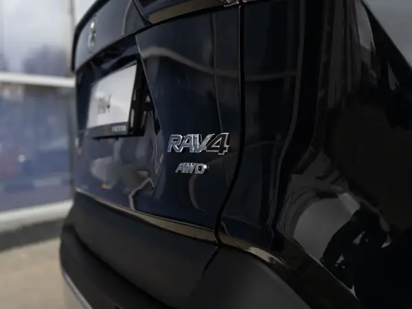 Toyota RAV4 — миниатюра 14