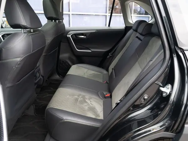Toyota RAV4 — миниатюра 16