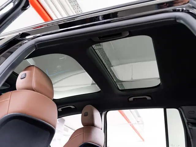 Mercedes-Benz GLB — миниатюра 20