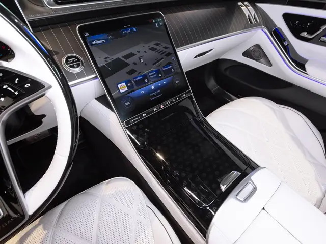 Mercedes-Benz Maybach S-Класс — миниатюра 13
