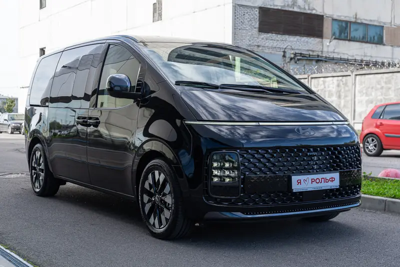 Hyundai Staria — миниатюра 3