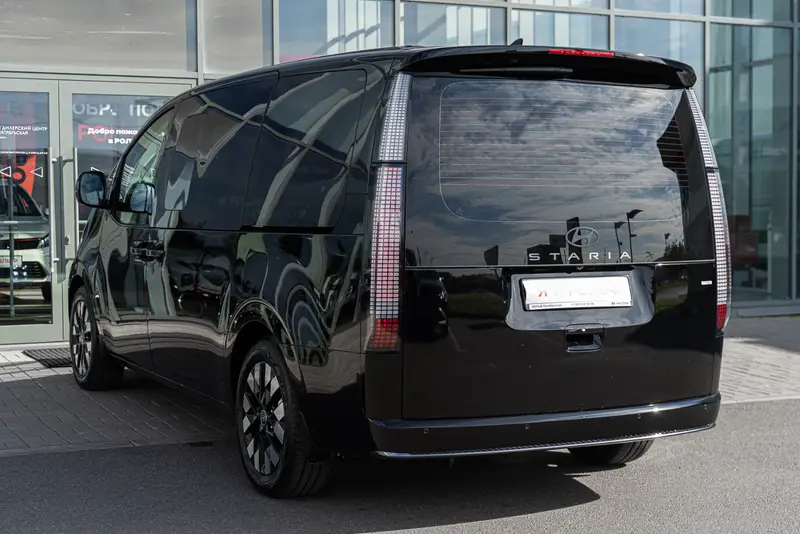 Hyundai Staria — миниатюра 12