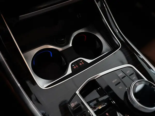 BMW X7 — миниатюра 30