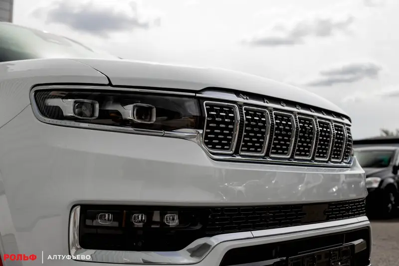 Jeep Wagoneer — миниатюра 6