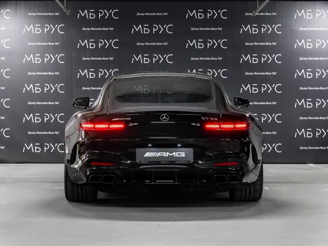 Mercedes-Benz AMG GT — миниатюра 11