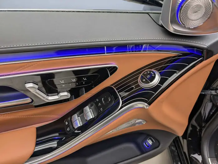 Mercedes-Benz Maybach S-Класс — миниатюра 38