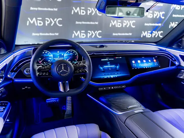 Mercedes-Benz E-Класс — миниатюра 7