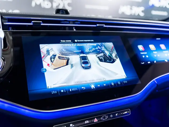 Mercedes-Benz E-Класс — миниатюра 18