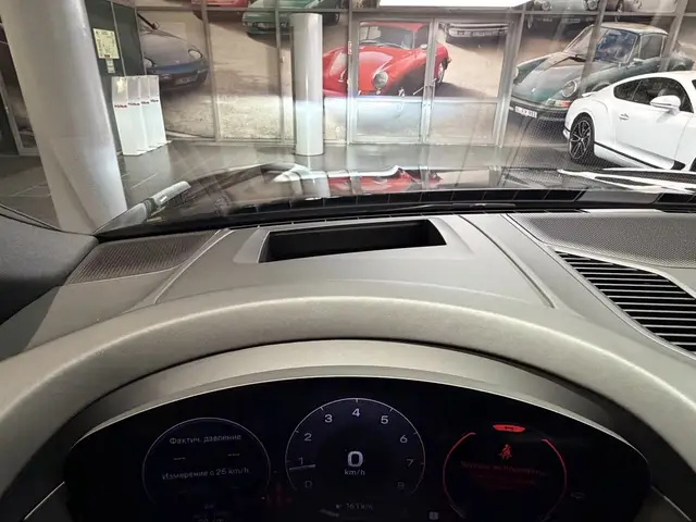 Porsche Cayenne — миниатюра 32