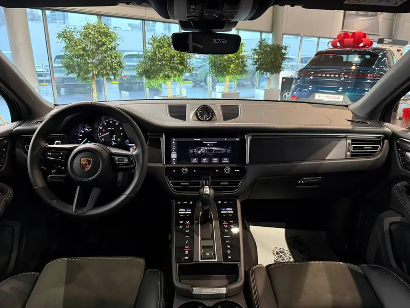 Porsche Macan — миниатюра 8