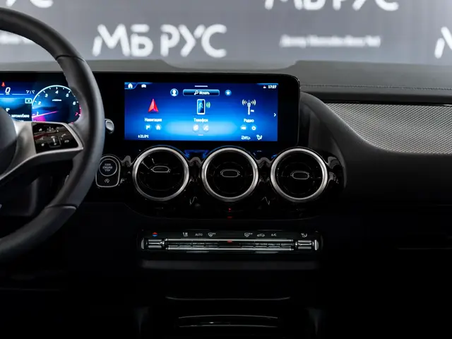 Mercedes-Benz GLA — миниатюра 16