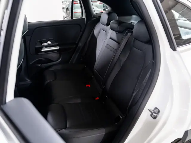 Mercedes-Benz GLA — миниатюра 10