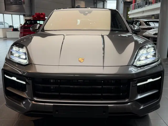 Porsche Cayenne — миниатюра 36