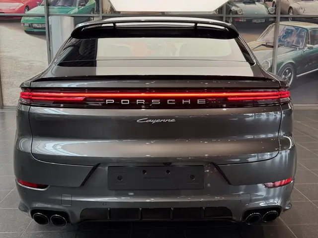 Porsche Cayenne — миниатюра 39